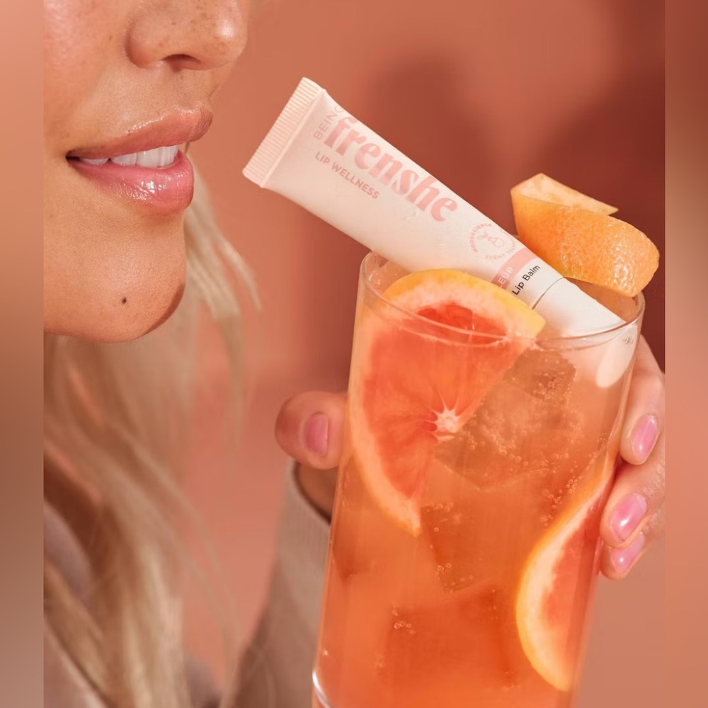 Frenshe Restoring Lip Balm - Solar Fleur
